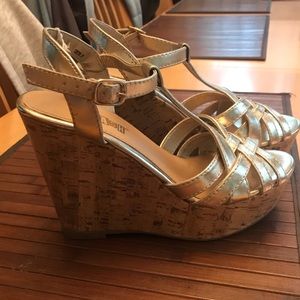 Metallic gold strap wedges